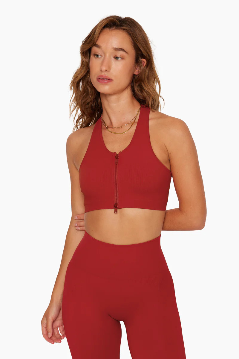 SCULPTFLEX® RIBBED ZIP BRA 
                            heartthrob | SET Active