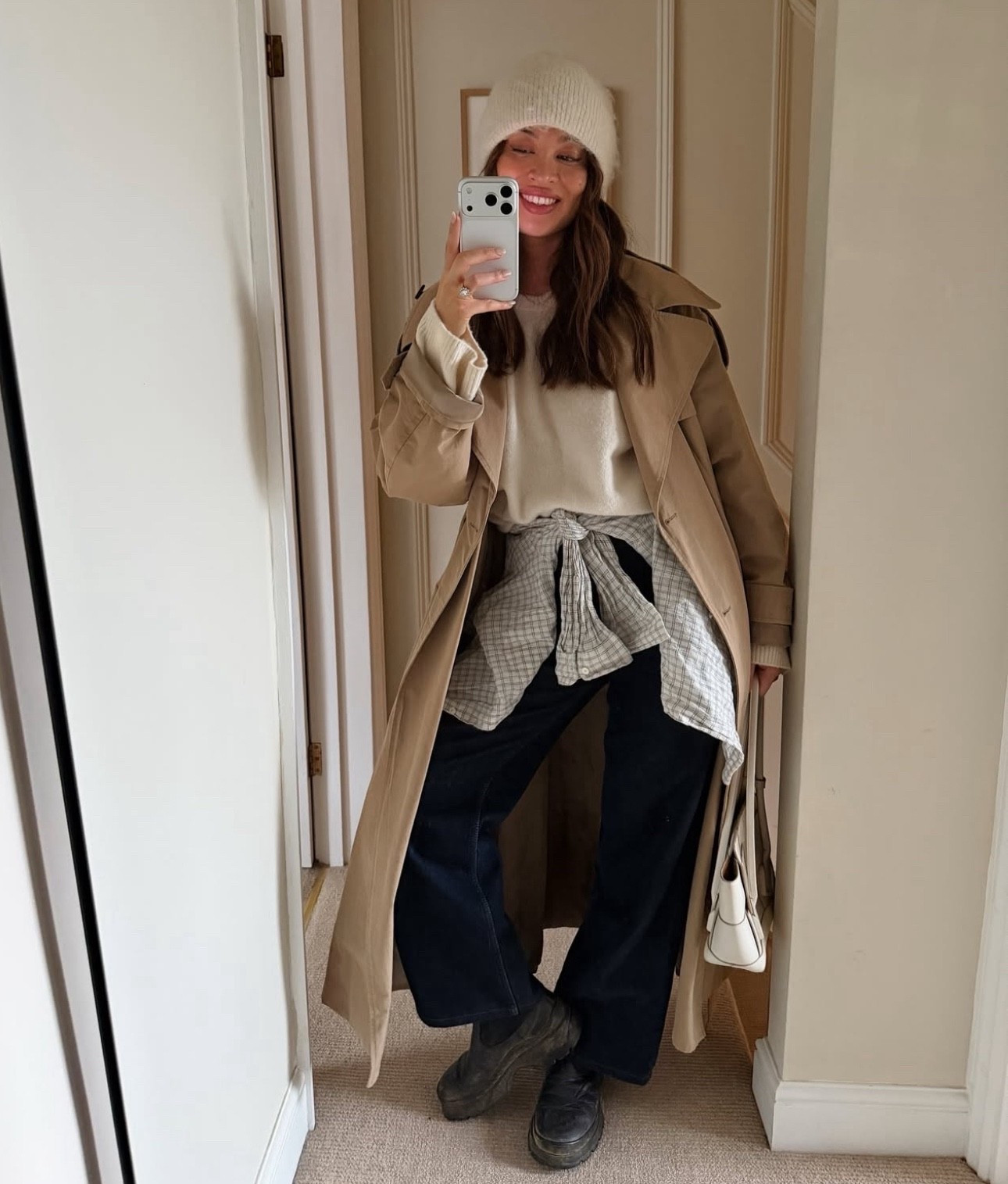 Layers, layers, layers.
#AW25 #layering #knitwear

#LTKuk #LTKeurope #LTKwinter