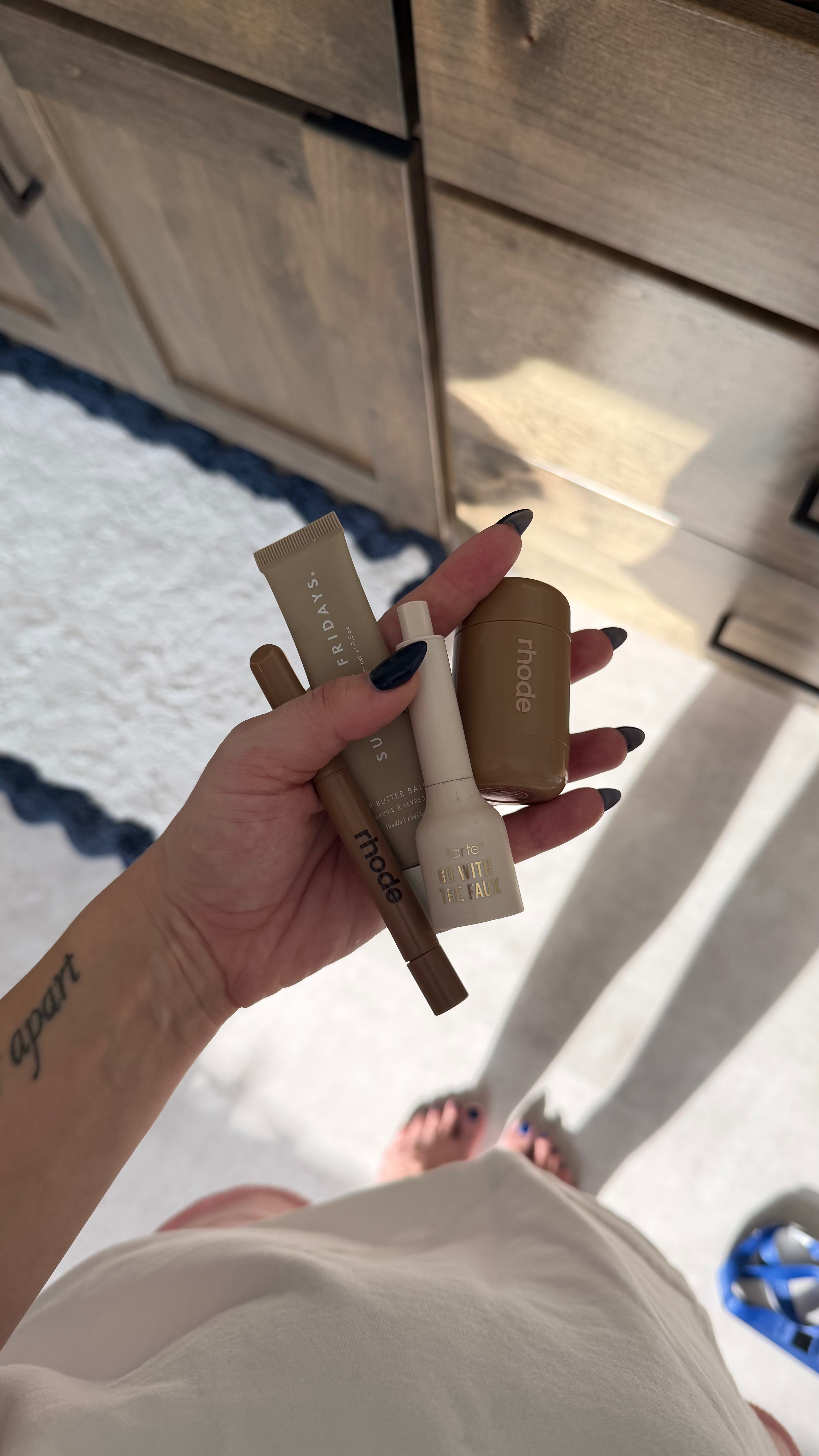 Blush shade - sleepy girl 
Lip shade - lift  

 #LTKHoliday #LTKmomlife #LTKBeauty