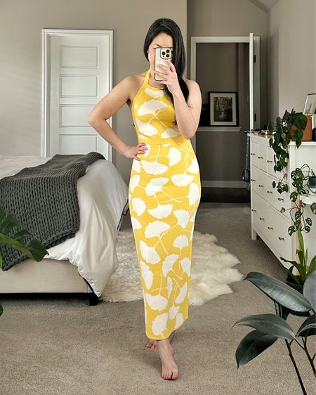 limited edition collection — DVF x @target! halter dress that hits at a maxi length on me (5’2”). the material is sweater like and stretchy but will probably require shape wear. the bright yellow and ginko print is so fun 🤗 wearing size XS! ✌️ {03.24.24}

#LTKfindsunder50 #LTKSeasonal