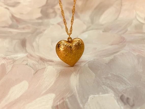 Gold Heart Necklace Valentine Gift Gold Heart Pendant Heart | Etsy | Etsy (US)
