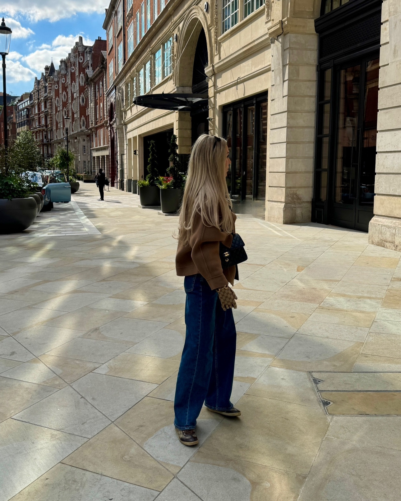 October shopping stroll outfit🤎🐻 #fallfashion #brownjacket #cashmerebomber #straightfitjeans 

#LTKSeasonal #LTKStyleTip