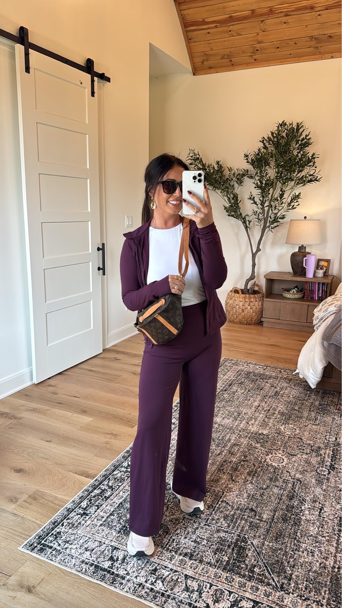 This matching set is TOO GOOD! 🤎 Flattering, comfortable and perfect for walks, errands or just an everyday athleisure look. Definitely one of those sets you’ll reach for on repeat!
#Activewear #MatchingSet #Athleisure #MomOnTheGo #LTKFit #CasualStyle #EverydayOutfit
