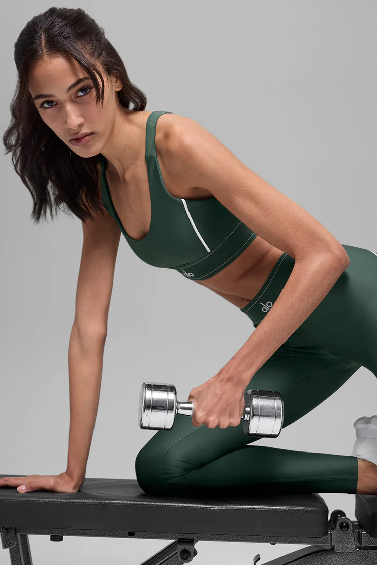 Model is 5'10.5” wearing XSModel is 5'10.5” wearing XSWearing Size Extra SmallModel is 5'10.5... | Alo Yoga (US)