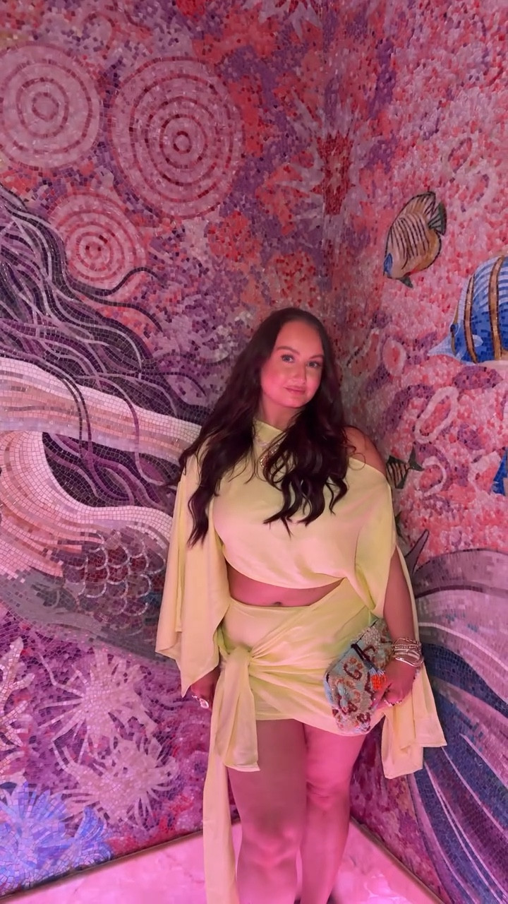 miami outfitssssss 🌊🌸☀️💖🪐✨

summer outfits, vacation outfit, Miami outfit ideas, midsize outfit inspo, summer style

#LTKTravel #LTKSeasonal #LTKMidsize