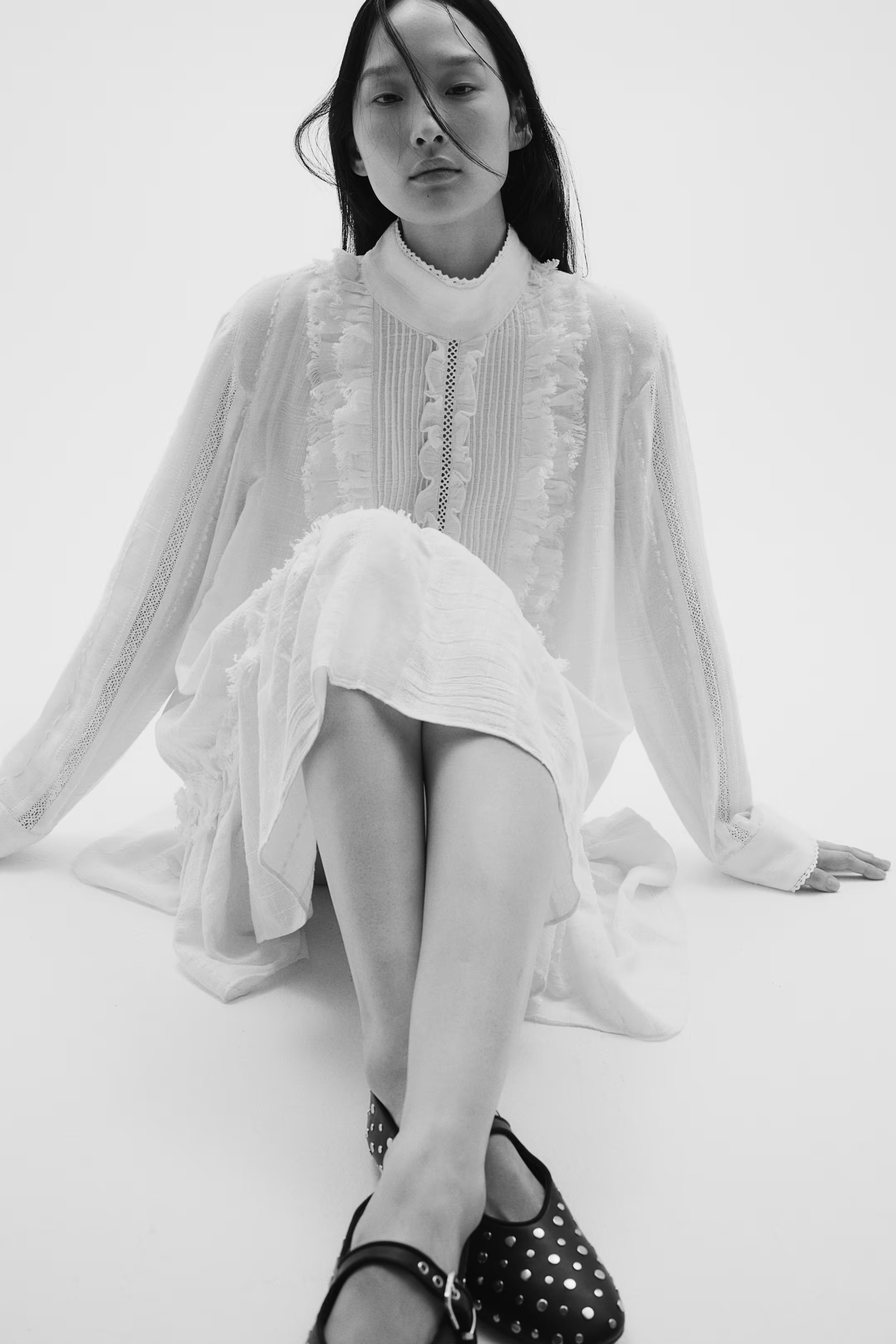 Ruffled dress | H&M (UK, MY, IN, SG, PH, TW, HK)