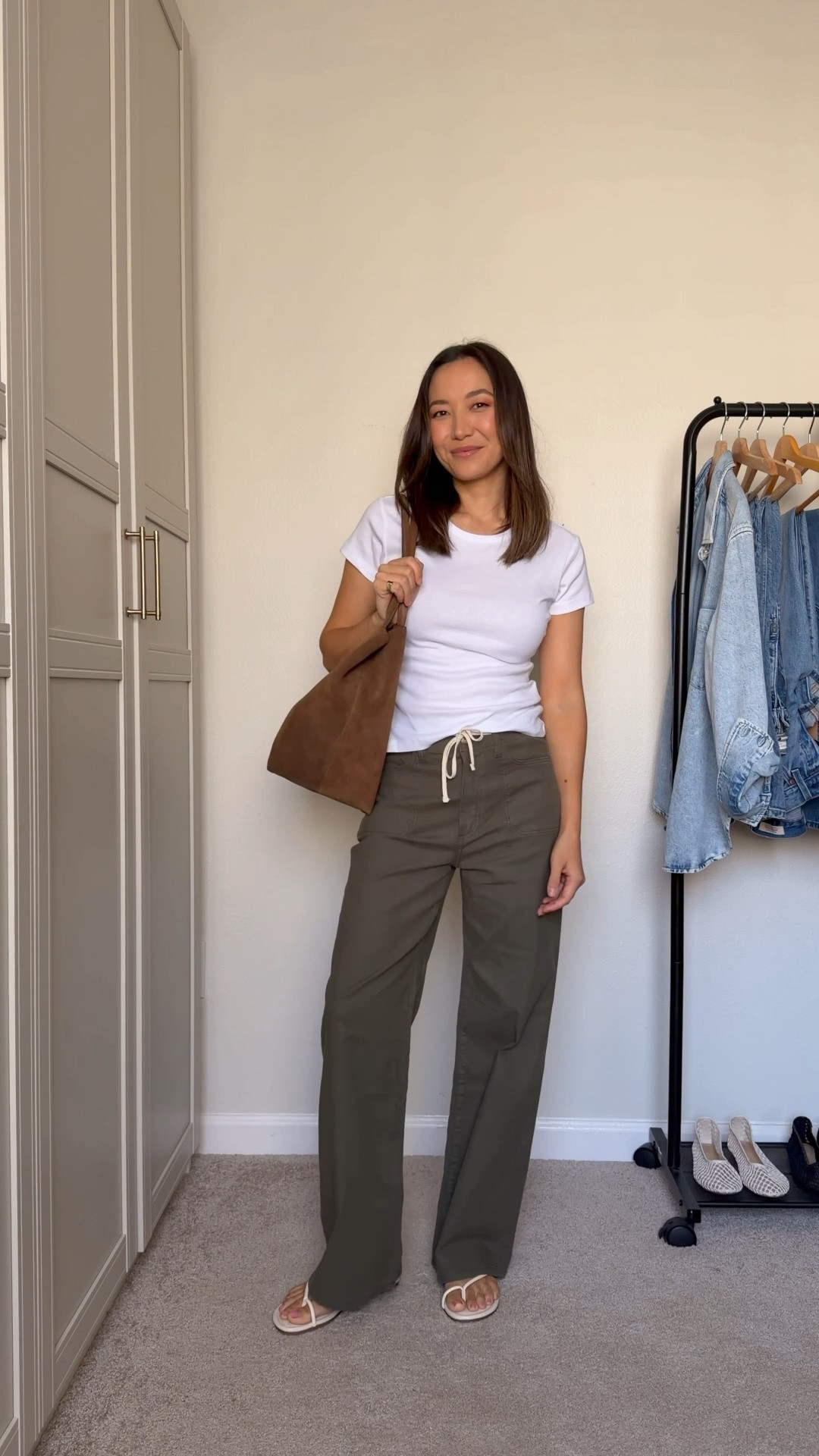 Simple tee & drawstring pants ootd 

Allsaints tee small, linked similar 
Paige drawstring pants tts 
Madewell tote

#LTKootd