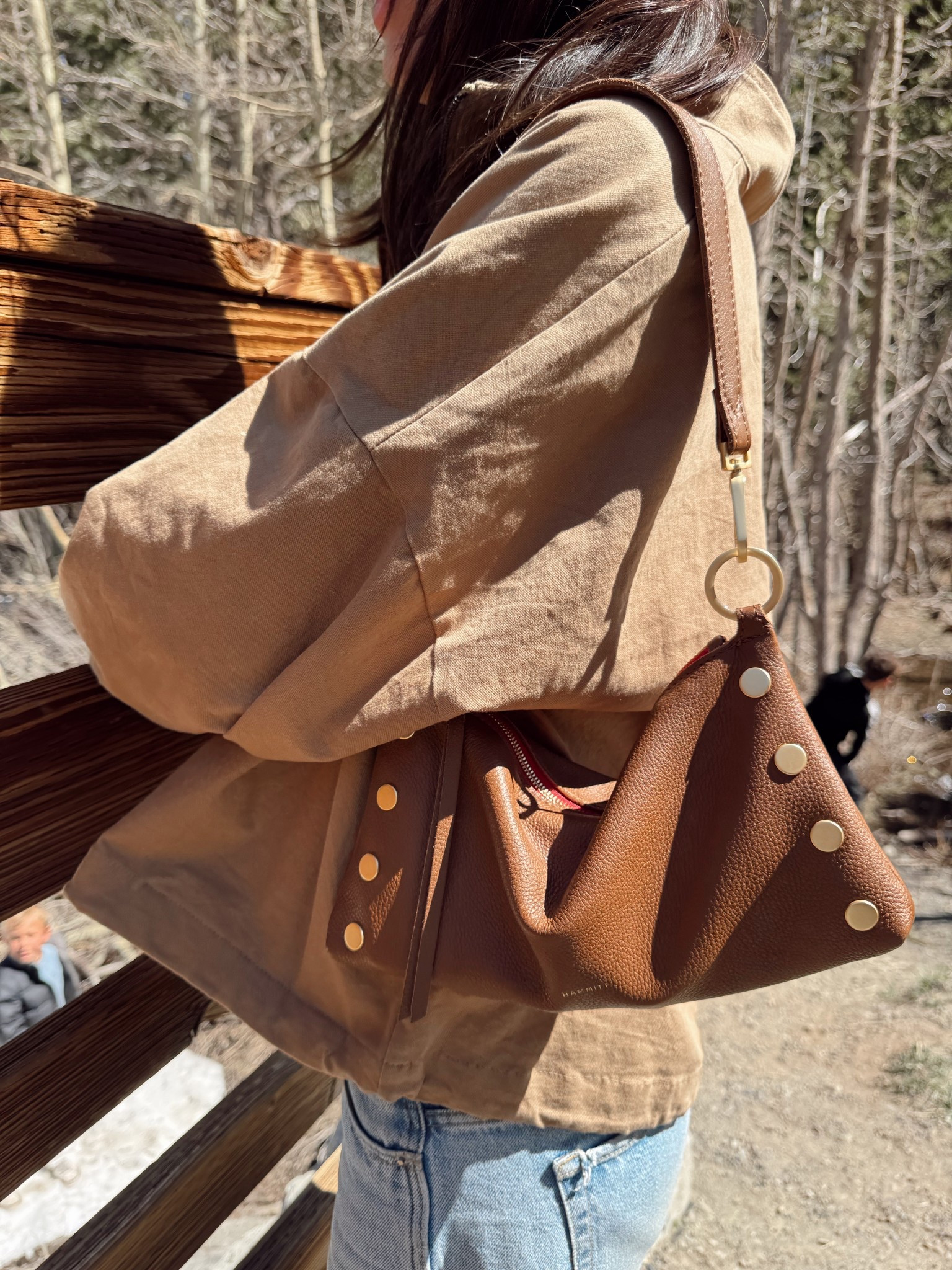 Canvas jacket in small 
Hammitt bag in brown 
🤎🤎🤎