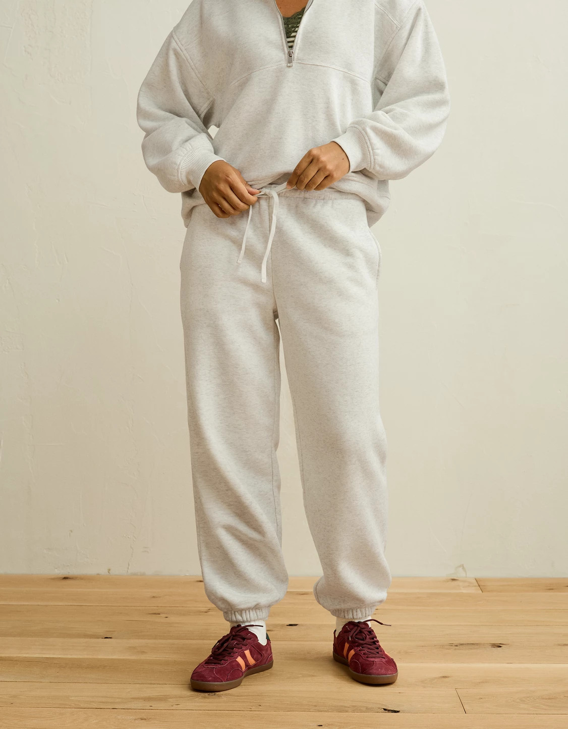 AE Everyday Luxe Low-Rise Baggy Jogger | American Eagle Outfitters (US & CA)
