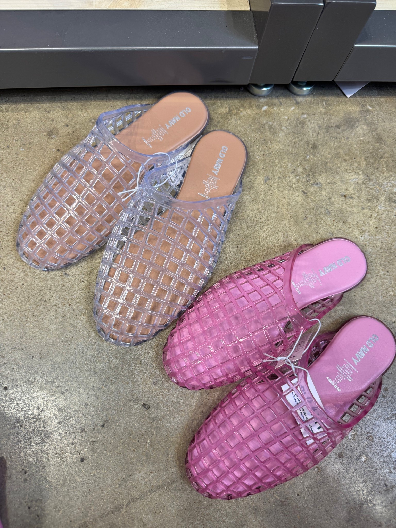 Trending jelly mules that are a look for less 

#LTKPetite #LTKSeasonal