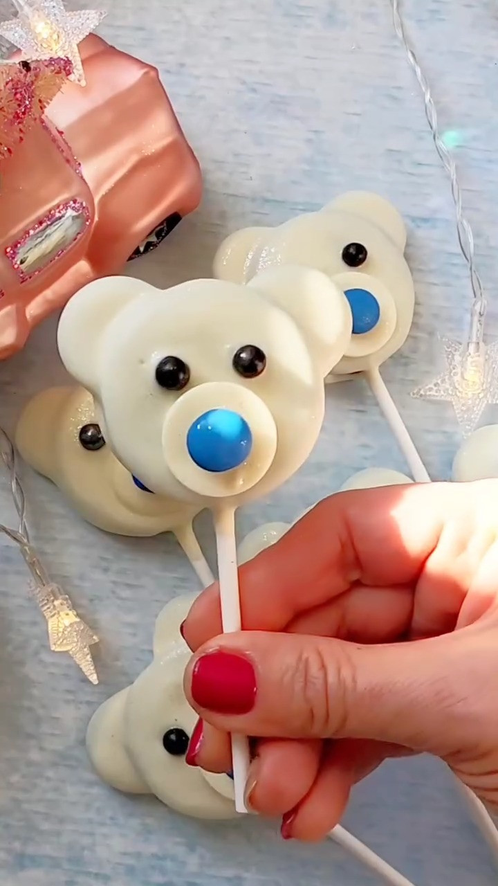 Make adorable Polar Bear Oreo Pops this season! 🐻‍❄️✨ Shop my favorite baking tools to create these fun treats—perfect for holiday celebrations! 

 #LTKGiftGuide #LTKHoliday #LTKWatchNow