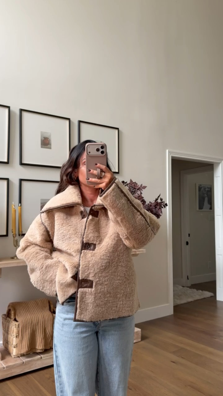 The perfect fall jacket 🧸

#LTKootd #LTKgrwm #LTKSeasonal