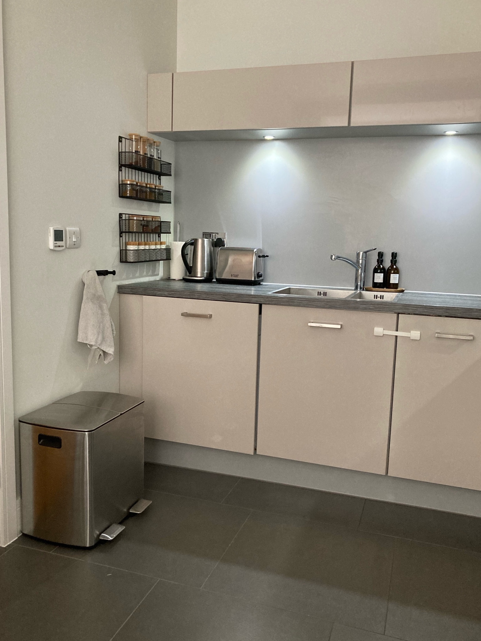 Minimalist kitchen 

#LTKhome #LTKfindsunder100 #LTKeurope