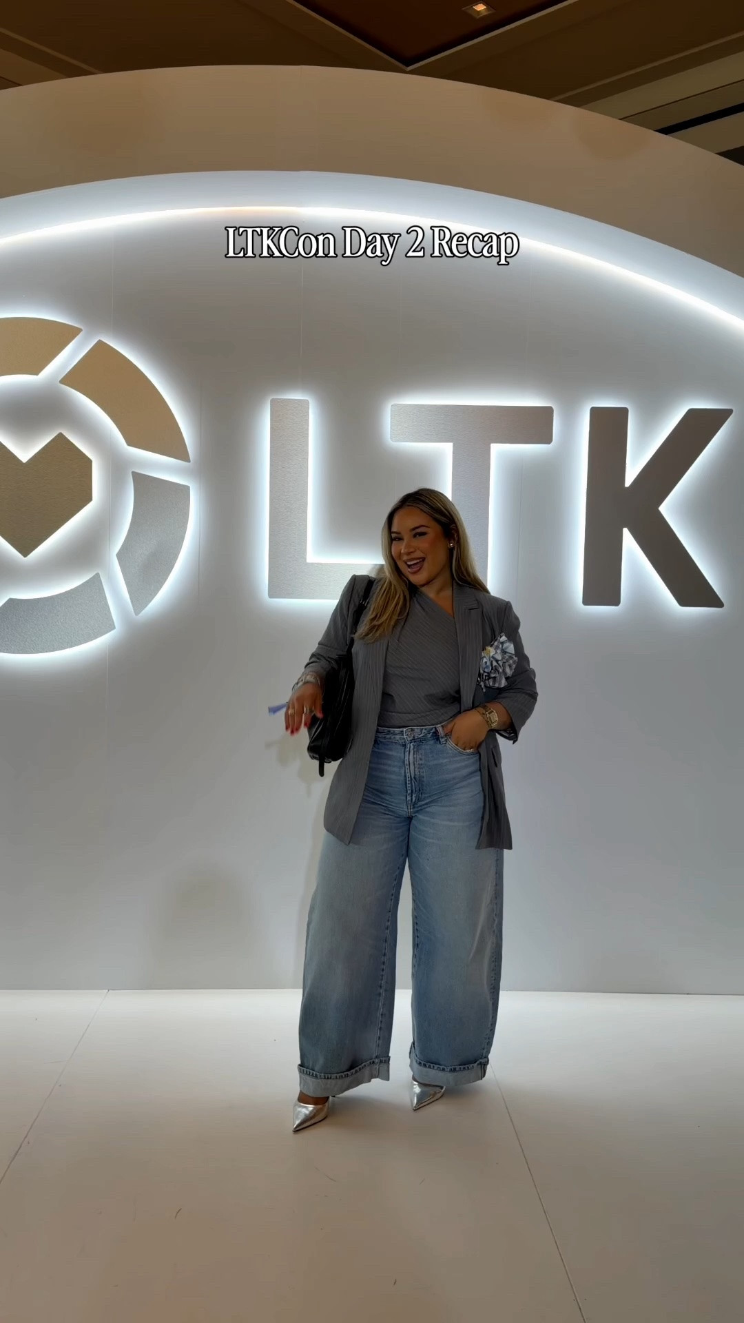 LTKCon Day 2: a long but great day 😭🥰Morning workout with FP movement, conference, class session, master class with ELF, Macy’s Styling session, Cocktail Party, and Dinner with the girls. 🎉💕

#LTKCon #LTKMidsize #LTKdayinmylife