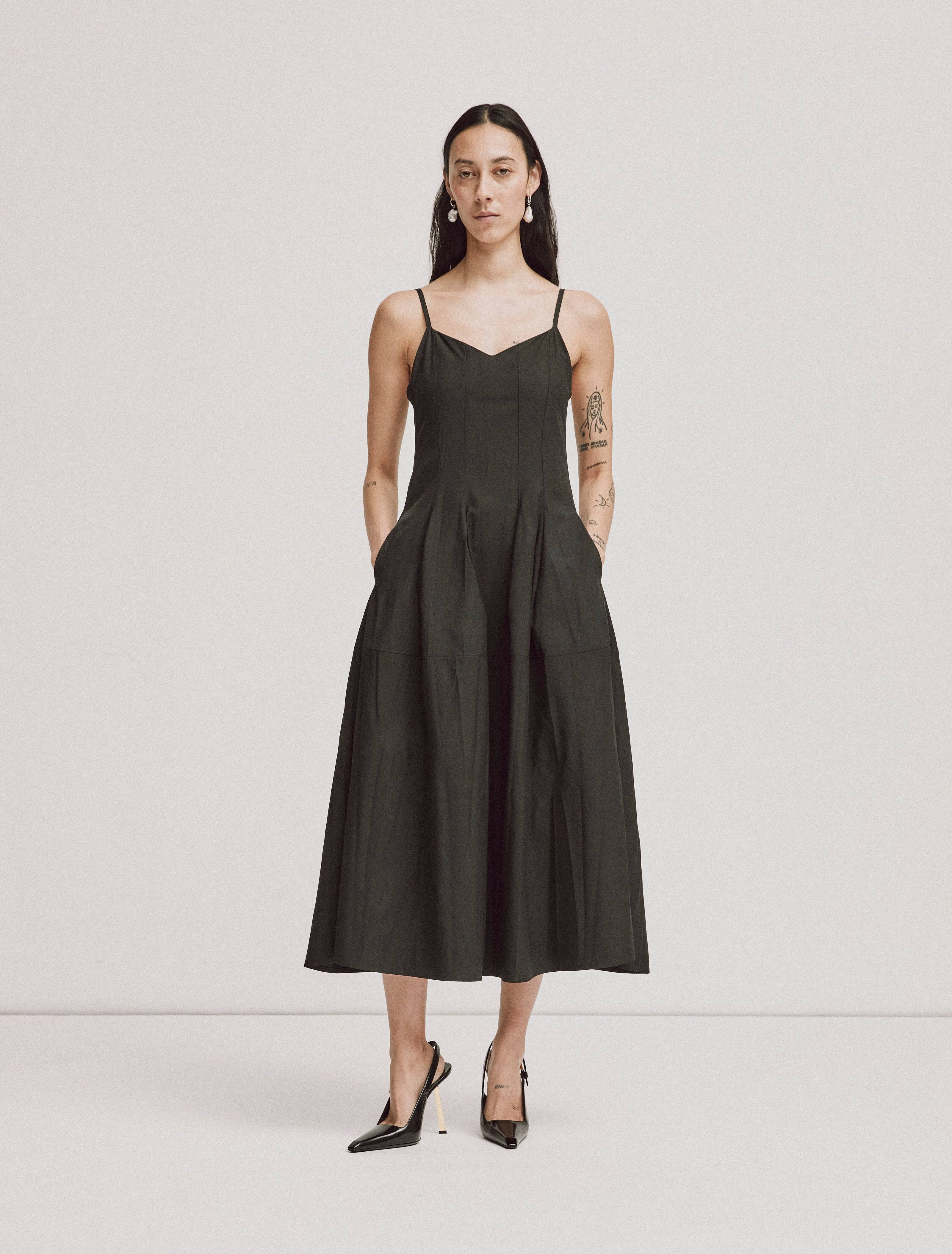 Iris Dress In Black | NinetyPercent