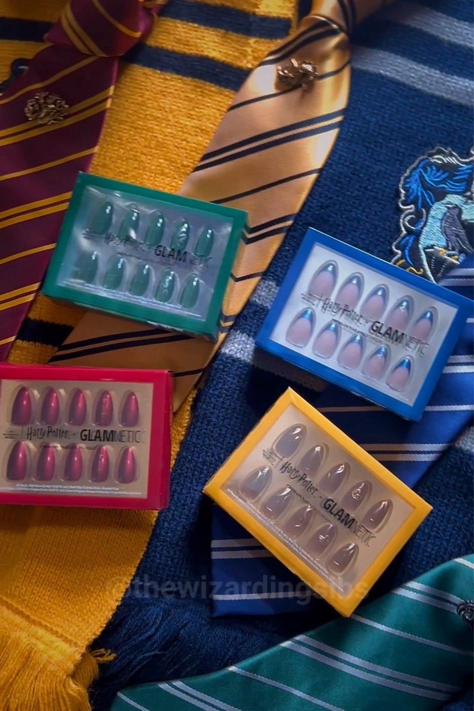 Harry Potter Hogwarts House Nails 💅🪄and more magical designs! ✨

#LTKSeasonal #LTKHoliday #LTKGiftGuide