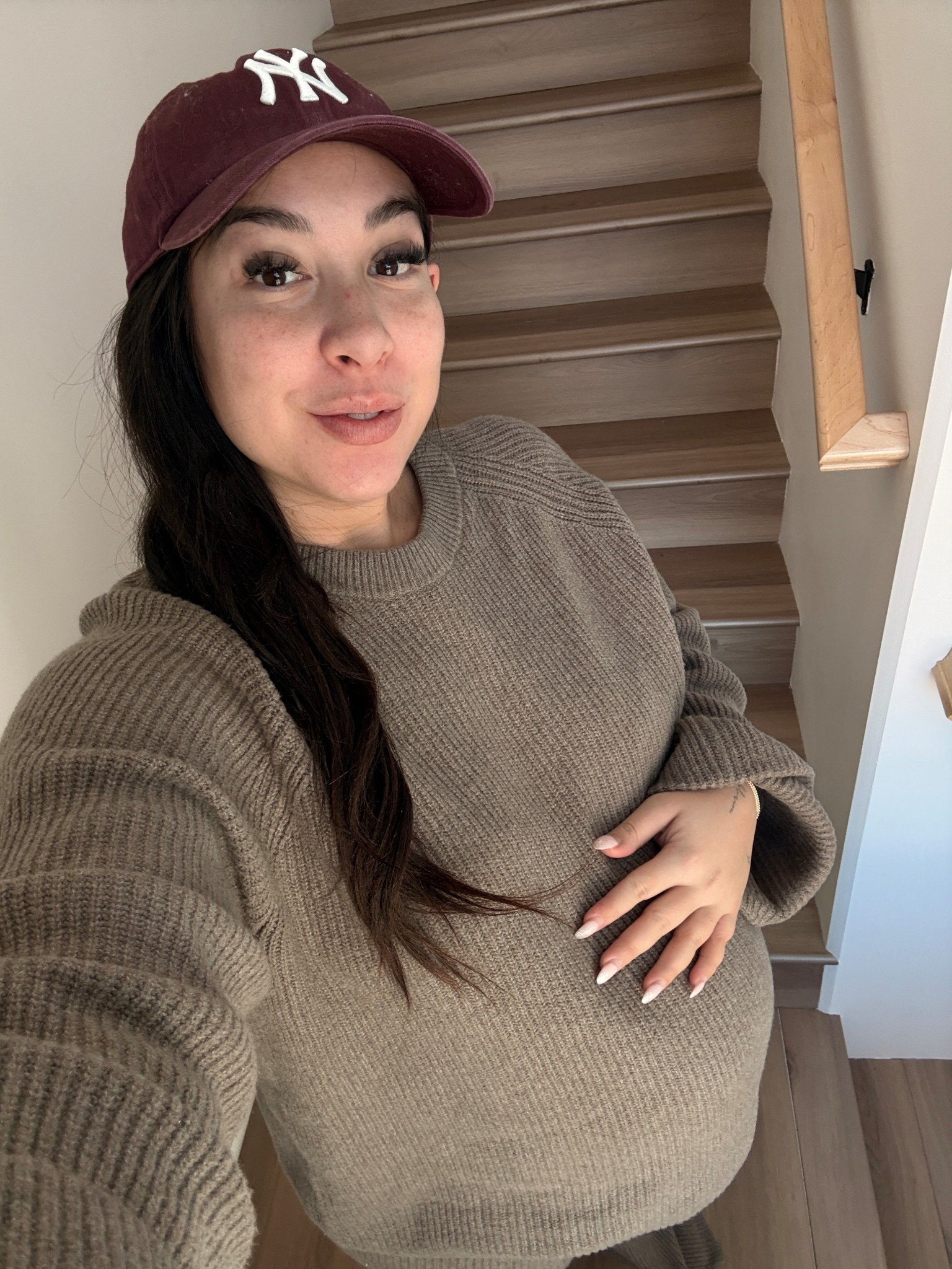 Size xl sweater set 

#LTKBump #LTKMidsize