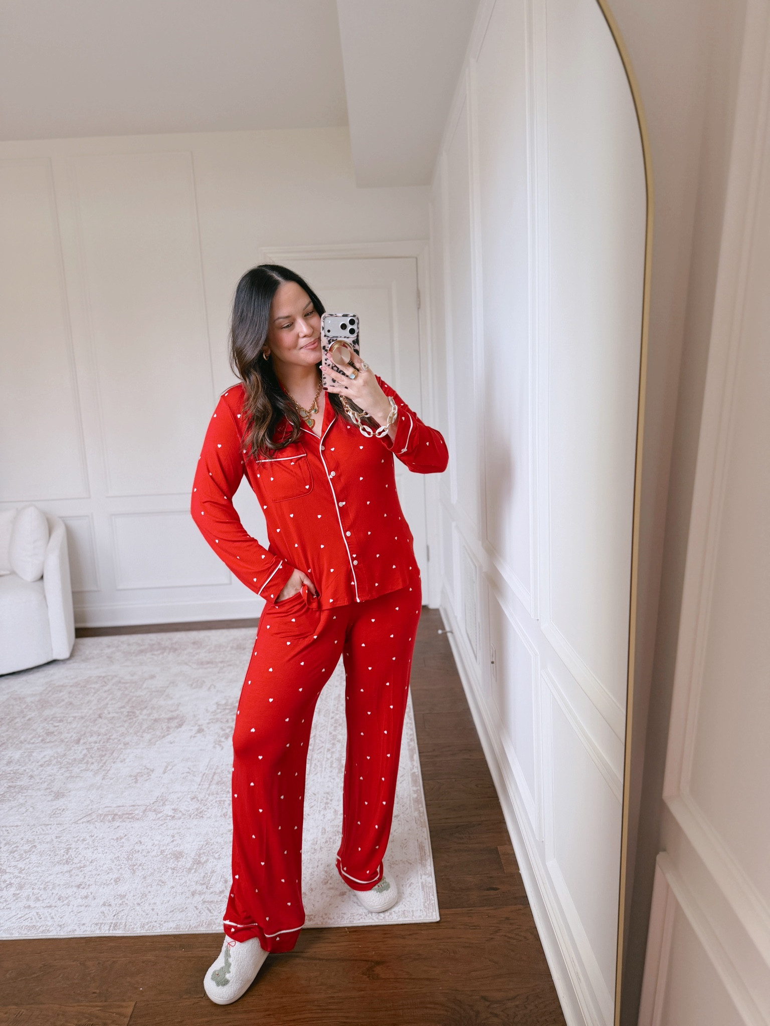 Softest cloud knit pajamas! with pockets.. I wear a large 

 #LTKootd #LTKmomlife #LTKMidsize