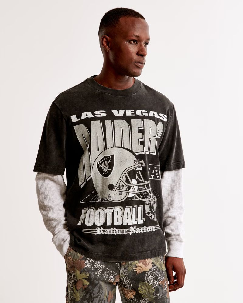 Men's Las Vegas Raiders Vintage-Inspired Graphic Tee | Men's Tops | Abercrombie.com | Abercrombie & Fitch (US)