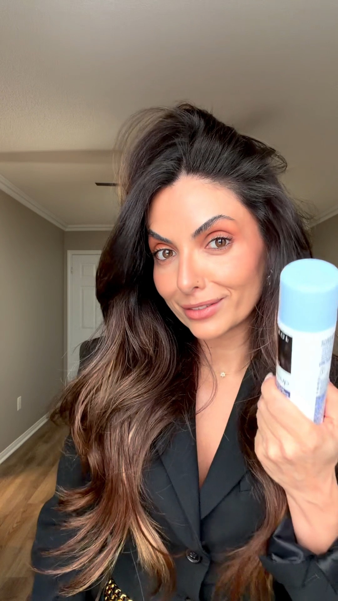 Still winter so here a quick OOTN 
Size 0 in blazer 
Shade dark brown in root touch spray 
Leather pants are milenas from aritzia but sold out so linked similar styles 

#LTKpetite #LTKdatenight #LTKstyletip