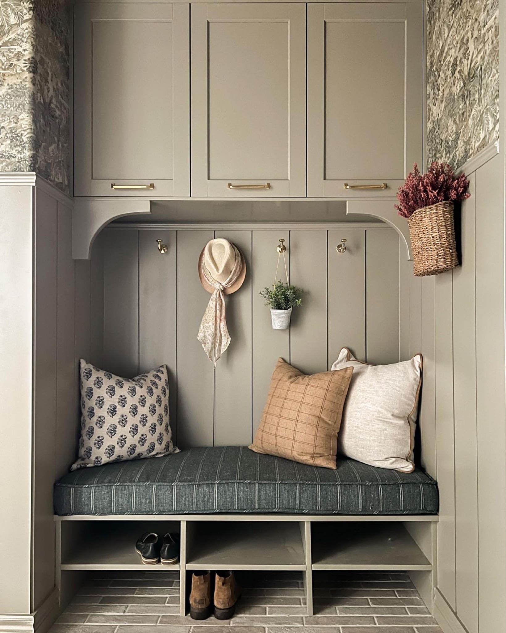 All my mudroom sources 

Pillows, unlaquered brass hooks, hardware, brick tile, wallpaper 

#LTKhome
