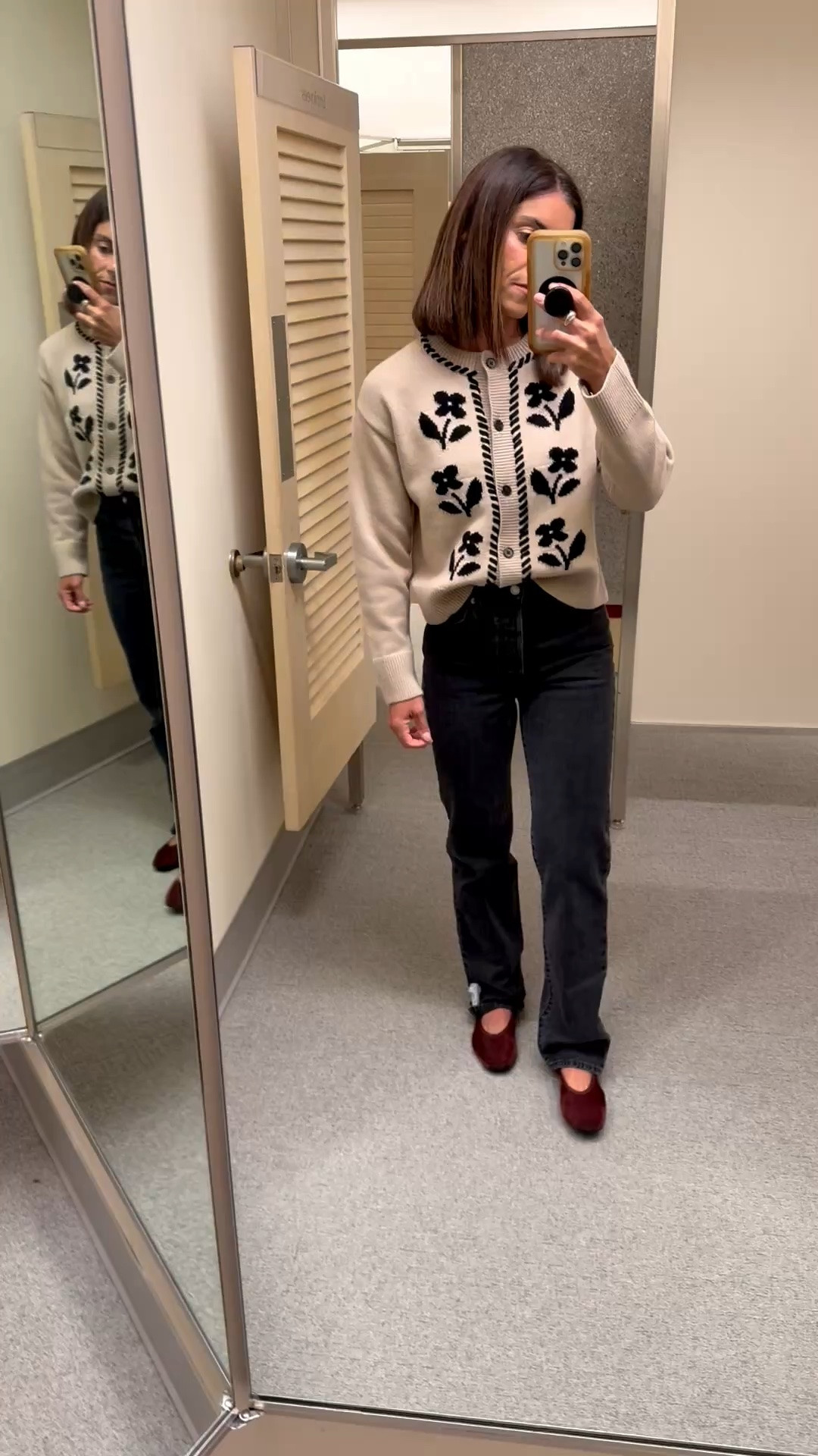Nordstrom sale we all grabbed these $72 jeans 
Levi’s

#LTKmomlife #LTKgrwm
