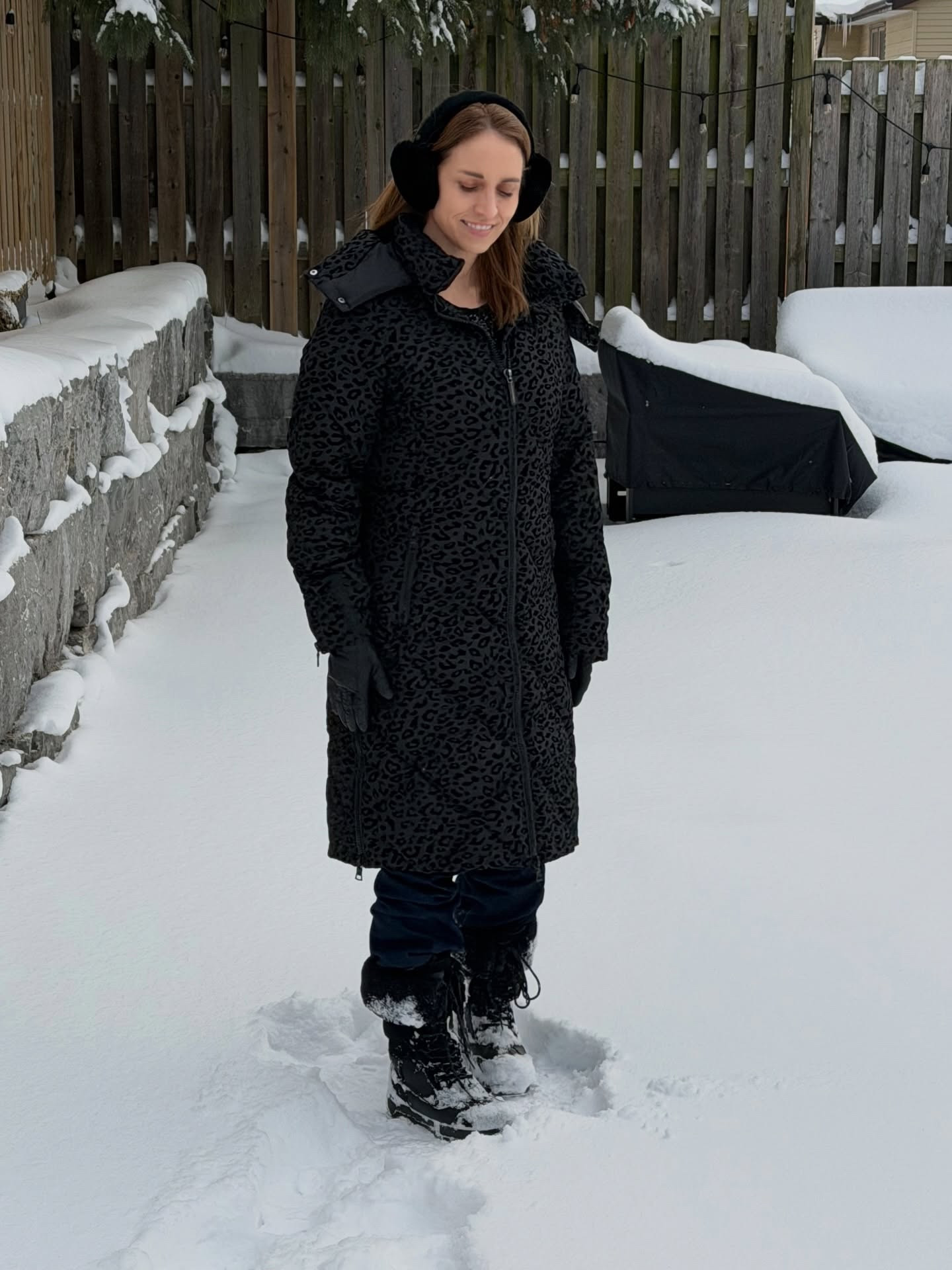 I 🩷 these ear muffsins

#LTKjeans #LTKwinter #LTKcanada