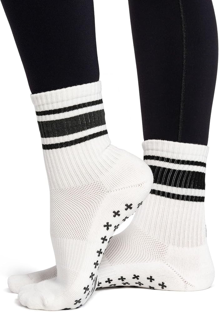 Kamo Fitness Pilates Socks with Grips for Women - Non-Slip Yoga, Barre Grip Sock - Grippy Cotton ... | Amazon (US)