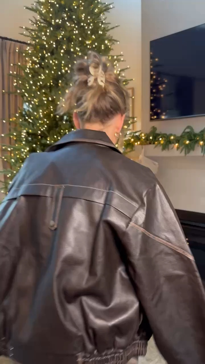 I KNOW you will love this dress as much as I do! You deserve to feel amazing 🥰✨

#contourdress #aritzia #winteroutfitinspo #winterootd #basicdress #holidaydress

#LTKHoliday #LTKootd #LTKFindsUnder100