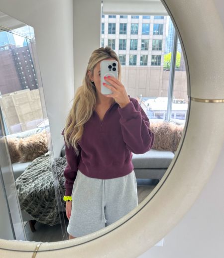 lounge outfit

Aritzia outfit, hair accessories, Abercrombie outfit, walking outfit, work from home lounge, sweatpants shirts, half zip sweatshirt 

#LTKTravel #LTKActive #LTKU