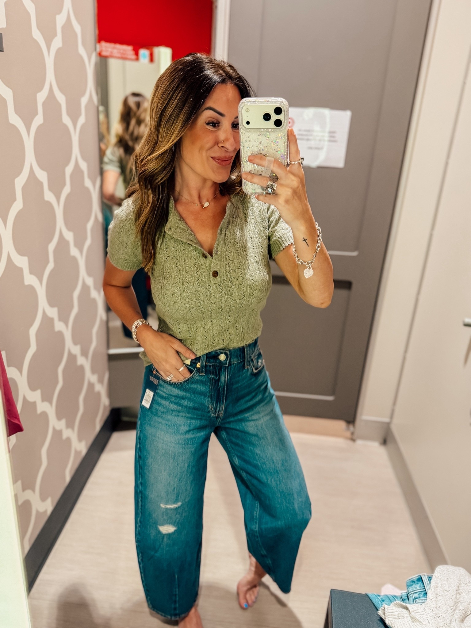 Wearing an XS in this top and a 0 regular in the jeans!

#LTKdayinmylife #LTKgrwm #LTKootd