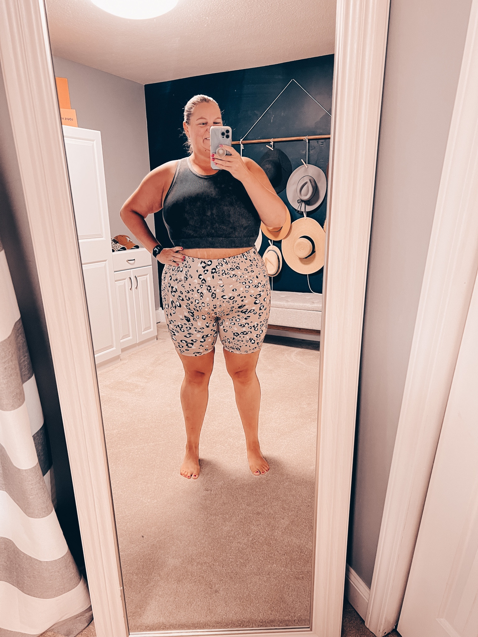 Bike shorts and sports bra / the perfect start to a great spring or summer outfit. Add an oversized graphic tee or sweatshirt and sneakers to finish the look. 