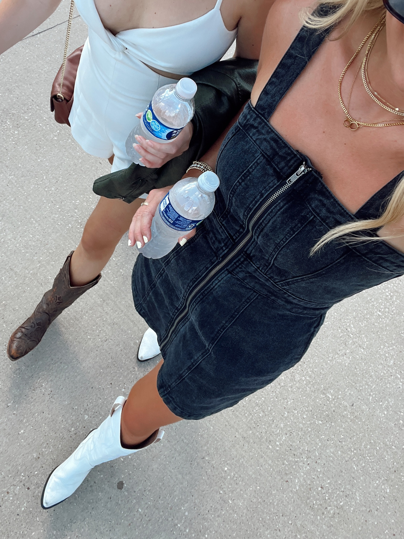 perf game day denim dress !! 