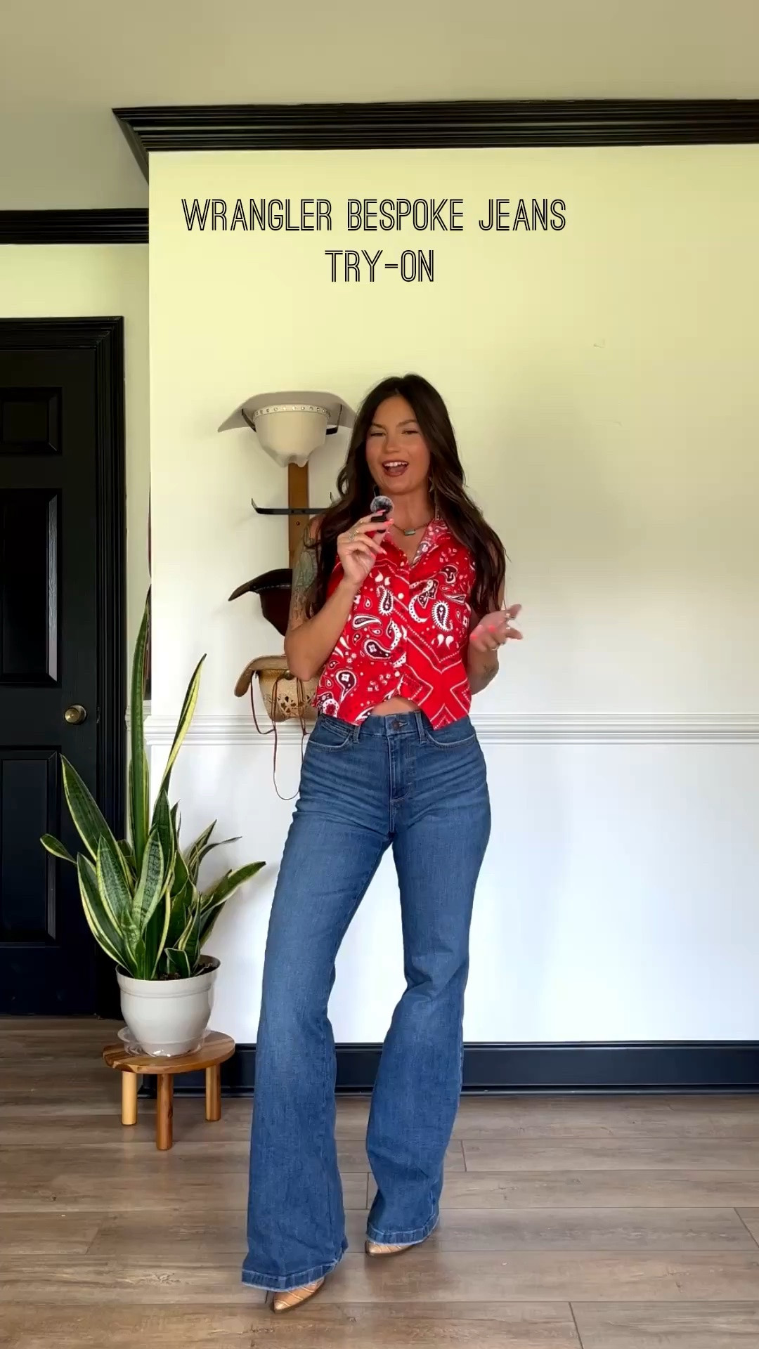 @Wrangler bespoke flare try-on! These comes in 4 different inseam lengths, hug my curves perfectly, & are super comfortable/stretchy! I’m wearing 27x34. I could have sized down in both size and inseam but I like wearing taller boots with mine! Wearing xs top ❤️ This would make a cute 4th of July look! 

#ad

#LTKootd #LTKgrwm #LTKSeasonal