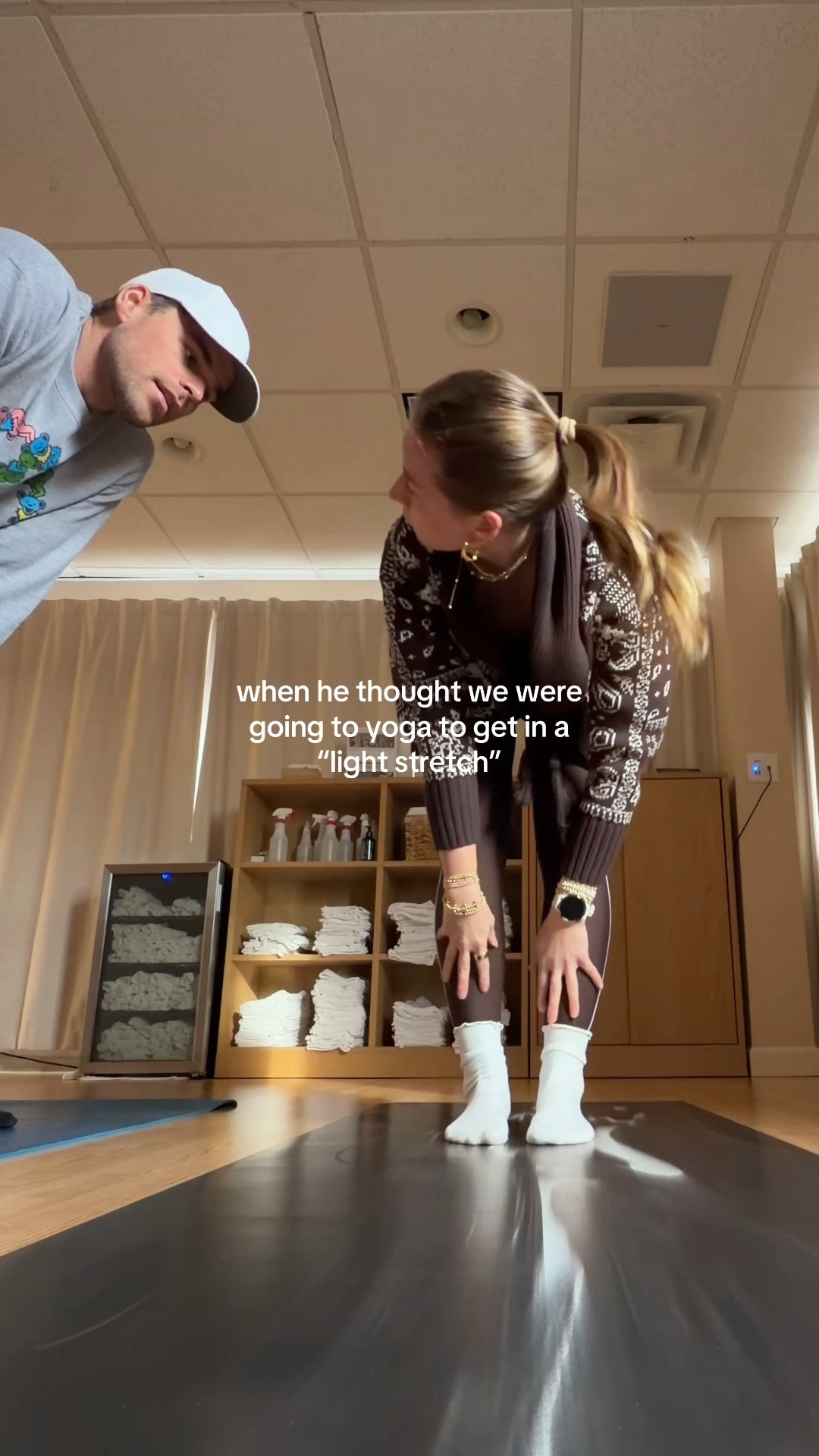 1/25/26 Morning yoga in my go-to cozy layers 🤎 Wearing my Abercrombie cardigan over the brown YPB workout set, paired with Amazon grippy socks for extra stability. Finished the flow with my Garmin watch tracking it all and my Lululemon yoga mat underneath. Comfortable, supportive, and perfect for a slow start to the day.

#LTKmorningroutine #LTKfitnessgoals #LTKActive