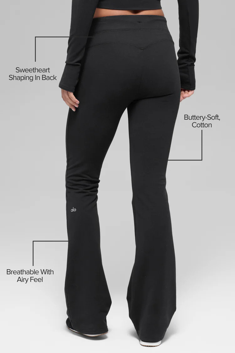 Model is 5’10 wearing SModel is 5’10 wearing SWearing Size SmallModel is 5’10, with a 34”... | Alo Yoga (US)