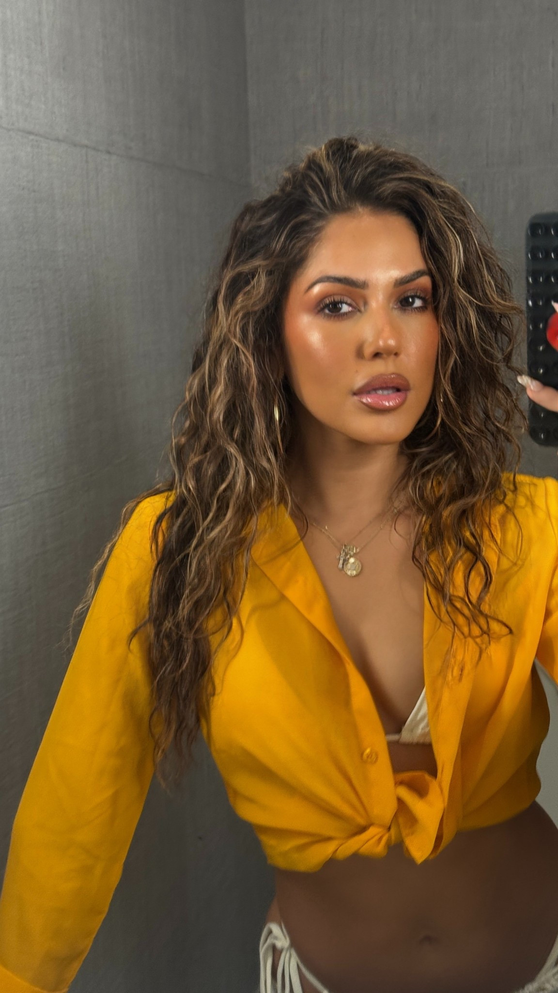 The glow you need 

Summer - vaca - skin glow items I love and used as well as sweat proof travel makeup! 

#LTKBeauty #LTKSeasonal #LTKTravel