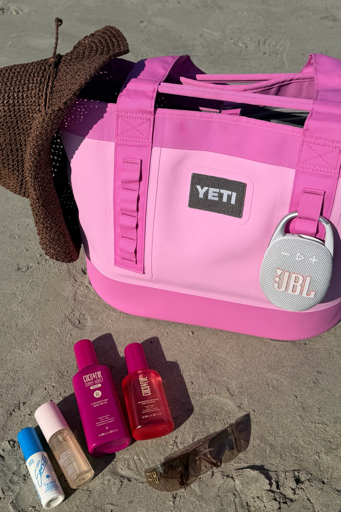 Summer beach essentials 

#LTKSeasonal #LTKSaleAlert #LTKdayinmylife