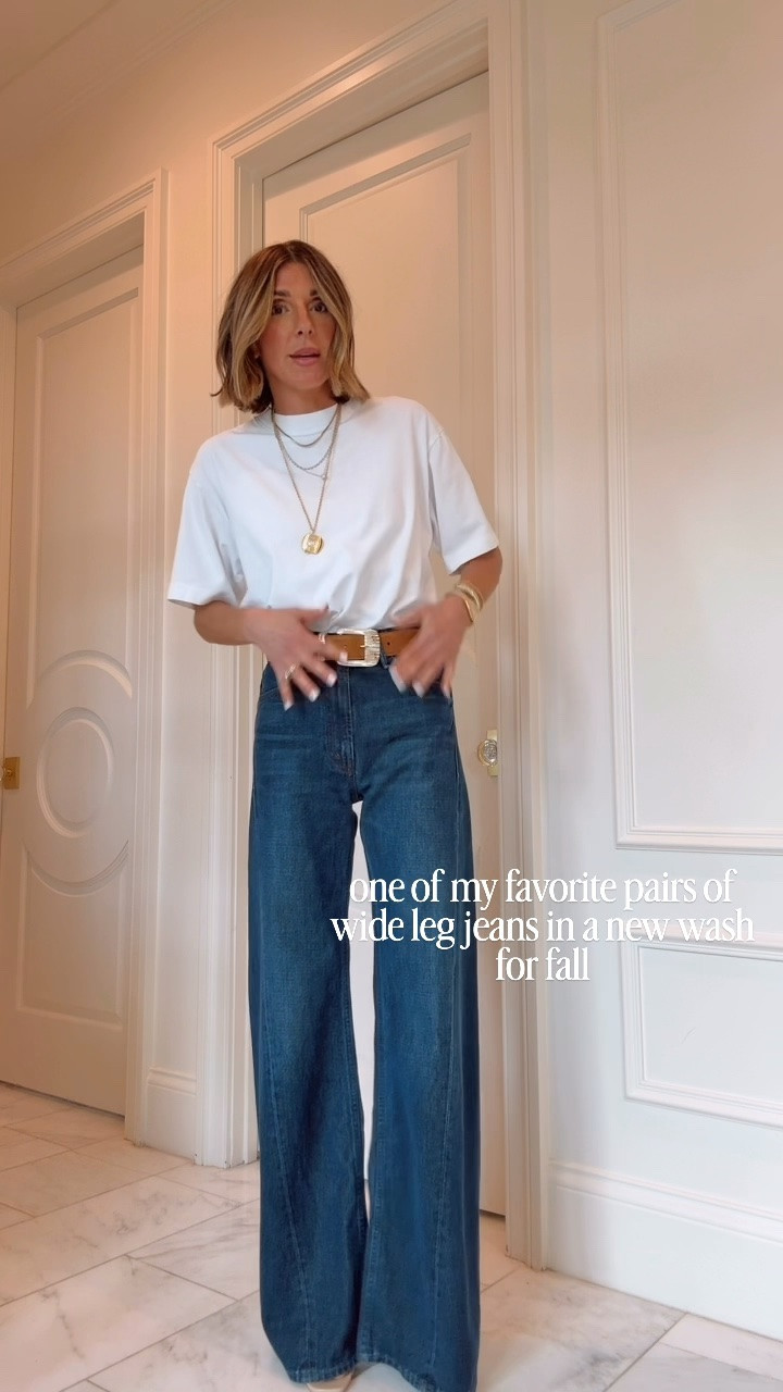 One of my favorite pairs of wide leg jeans for fall. I suggest sizing down one size