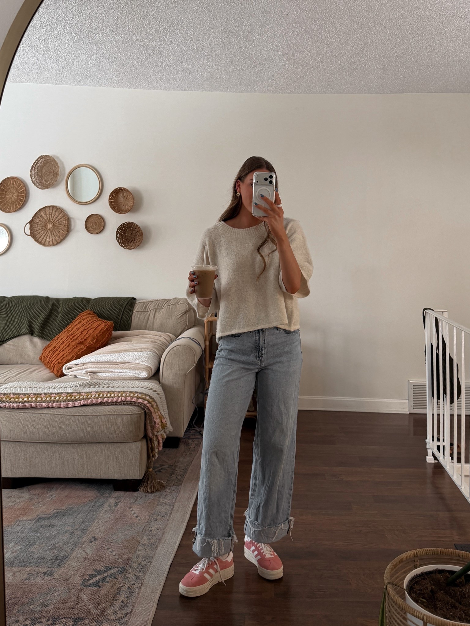 Neutral outfit with a pop of color 💘💘 

Jeans: 0
Top: small, Golden Haze 

#LTKdayinmylife #LTKSeasonal #LTKootd