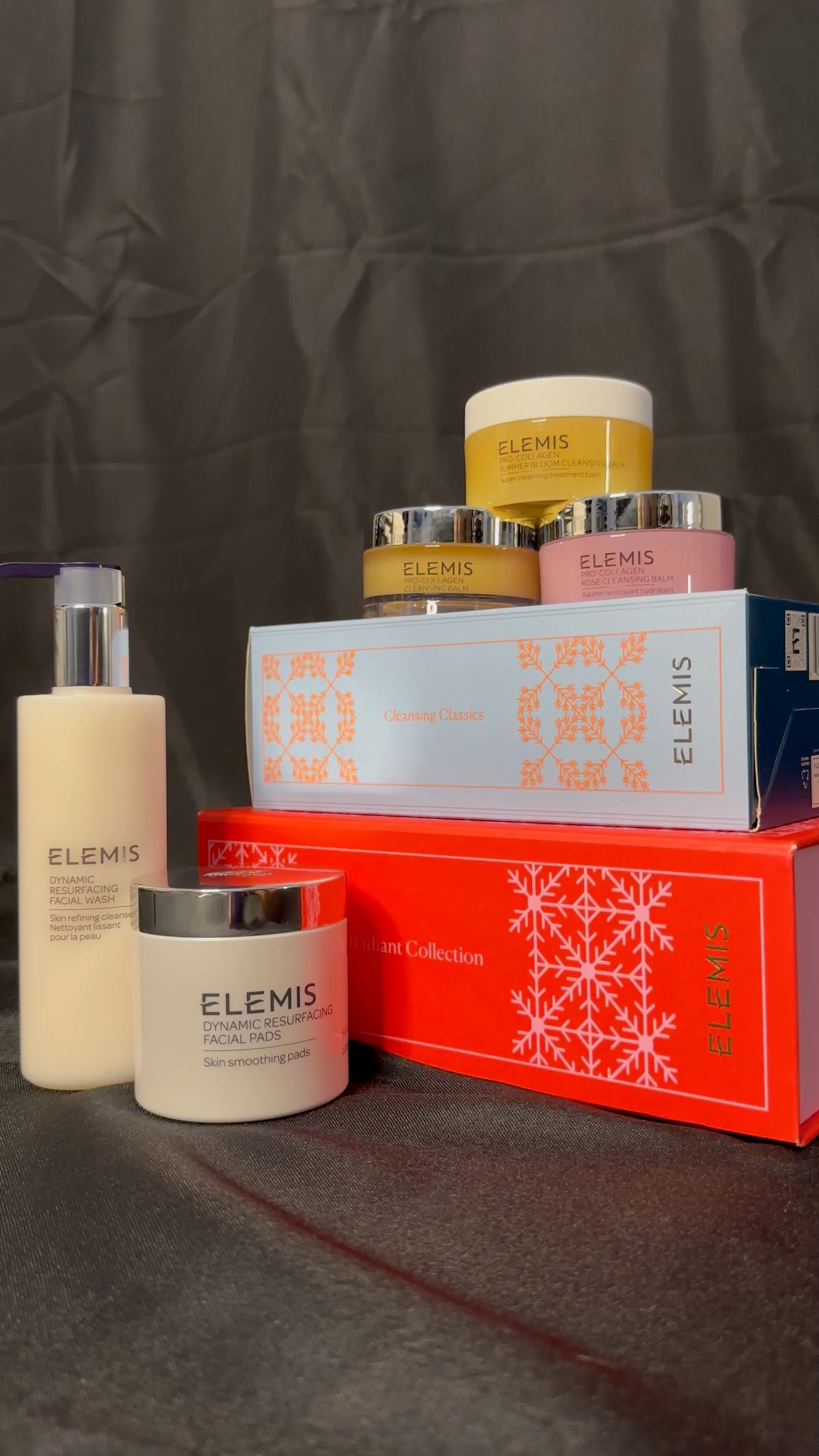 Elemis 
Gift set 
Gift guide 
Skincare 
Beauty lover 
Gifts for her 
Beauty gift sets 
Resurfacing pads 
Facial cleanser 
Cleansing balm 
Viral cleansing balm 

#LTKSeasonal #LTKGiftGuide #LTKbeauty