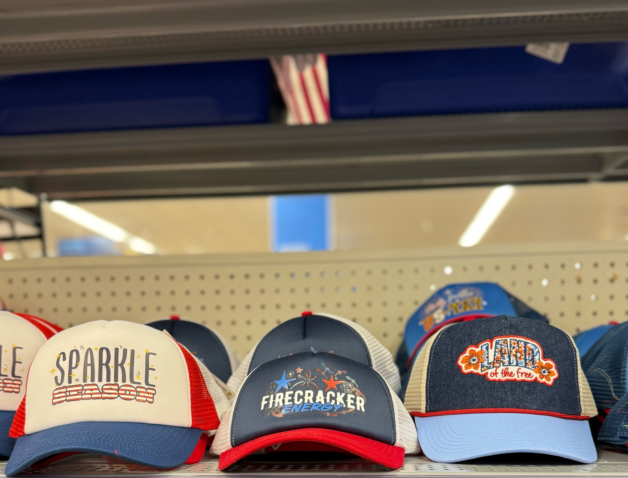 Summer must have 
Cooler 
Sports mom 
Patriotic 
Memorial Day 
Independence Day 
4th of July 
Labor Day