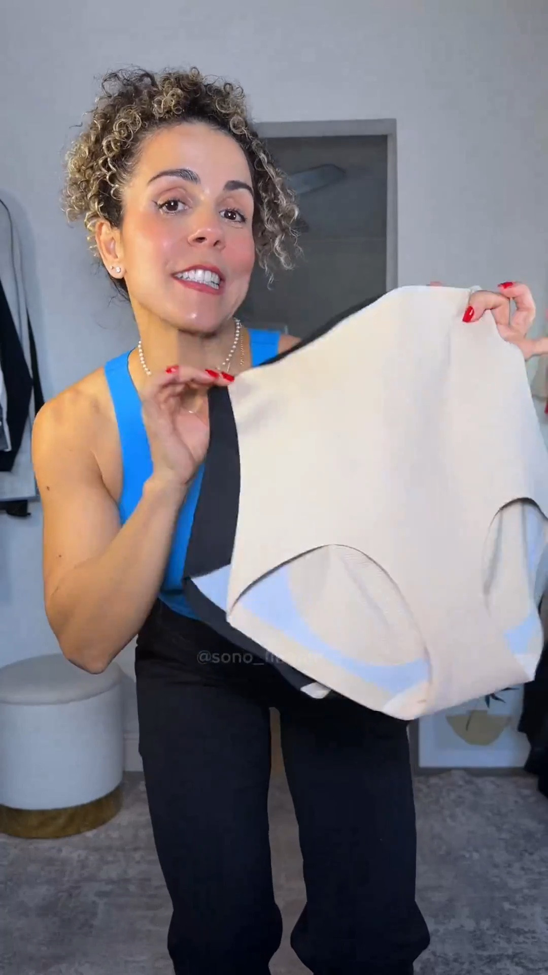 Amiga, te pasa que no puedes usar panties por molestias? Te traigo la solución. Estas fajitas de Amazon me encantaron porque recogen el área del abdomen sin ser incómodas. Te van a encantar !

Las uso con jeans, faldas y pantalones sueltos. Ordeno talla M peso 125 libras y mido 5’2” como referencia .
Además, con un 5% de descuento exclusivo para ti usando el código: YANELYS11.

Aprovecha los precios con descuento desde $14.99 .

 

 

#LTKgrwm