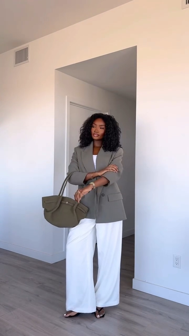 5 favourite jackets for spring.🌸 which one is your favourite? save for later 🤍

follow (@mz_zae) for more outfit inspo 

#outﬁtinspo #springjacket #fashionblogger