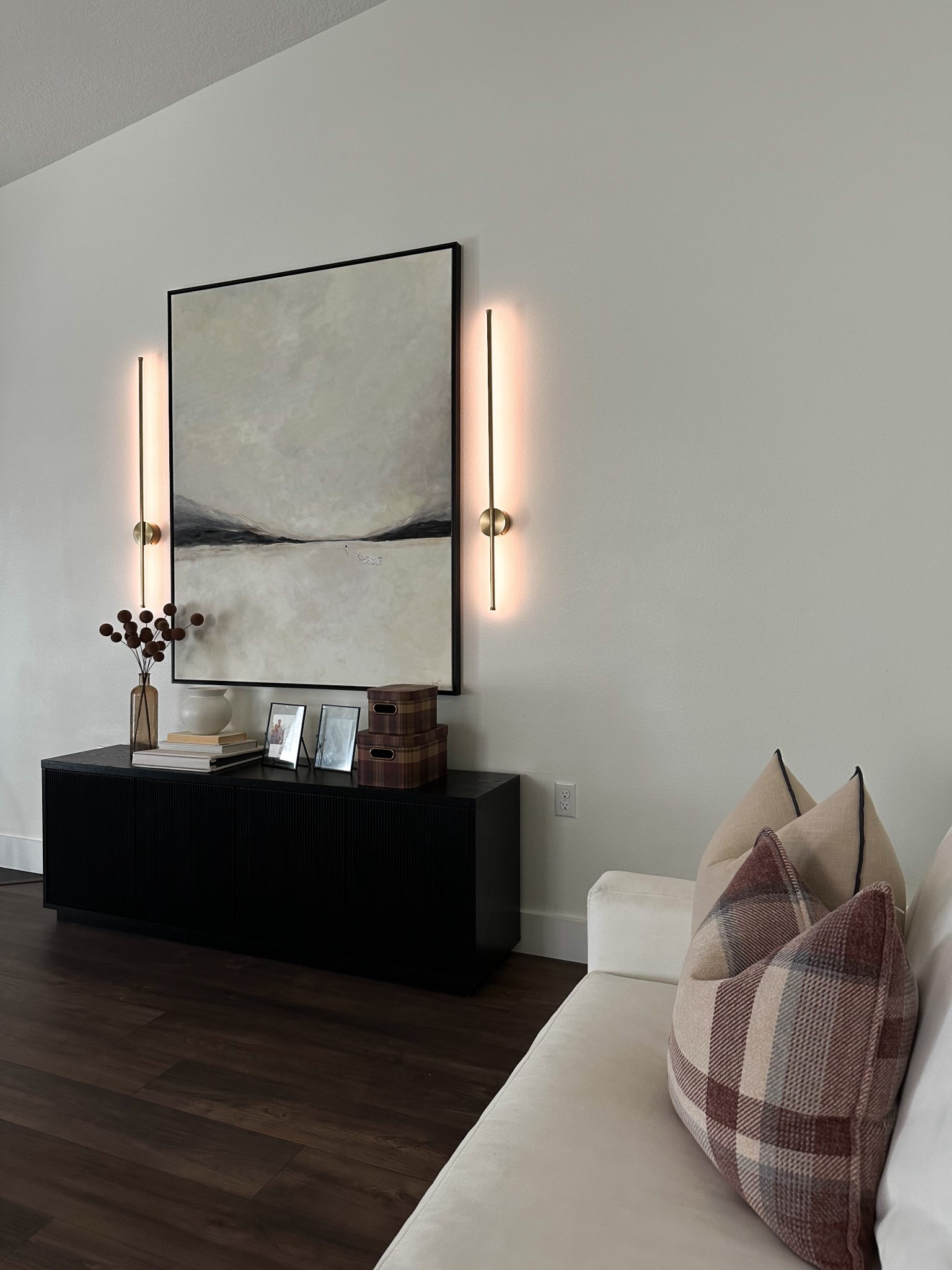 Self made painting, and frame 40x60 in
Couch is city furniture, beige pillow is crate and barrel, plaid pillow is Kirkland's
Table decor is hobby lobby//

Fall decor, elegant fall style, modern elegant, modern fall decor

#LTKFindsUnder100 #LTKFindsUnder50 #LTKHome