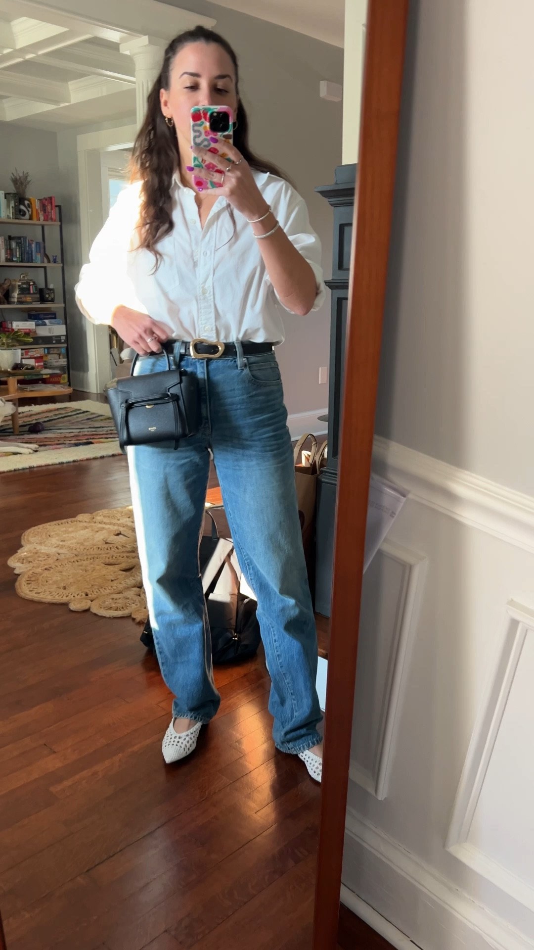 woven shoes. white shoes. straight leg jeans. slvrlake denim. white button down. white button down and jeans. date night. casual outfit. celine bag.  

 

#LTKWatchNow #LTKFindsUnder100 #LTKStyleTip