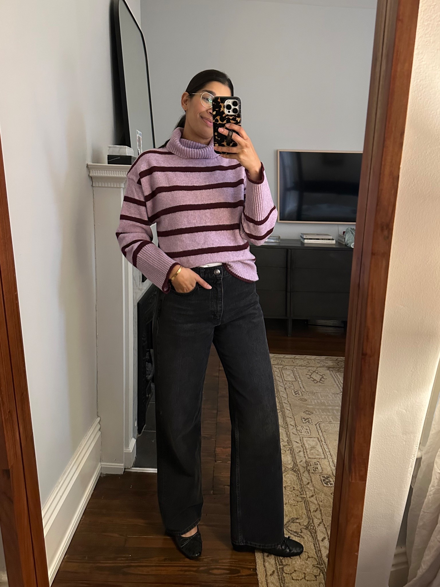 OOTD 

Sweater - TTS, small
Jeans - TTS

#LTKmomlife #LTKootd #LTKgrwm