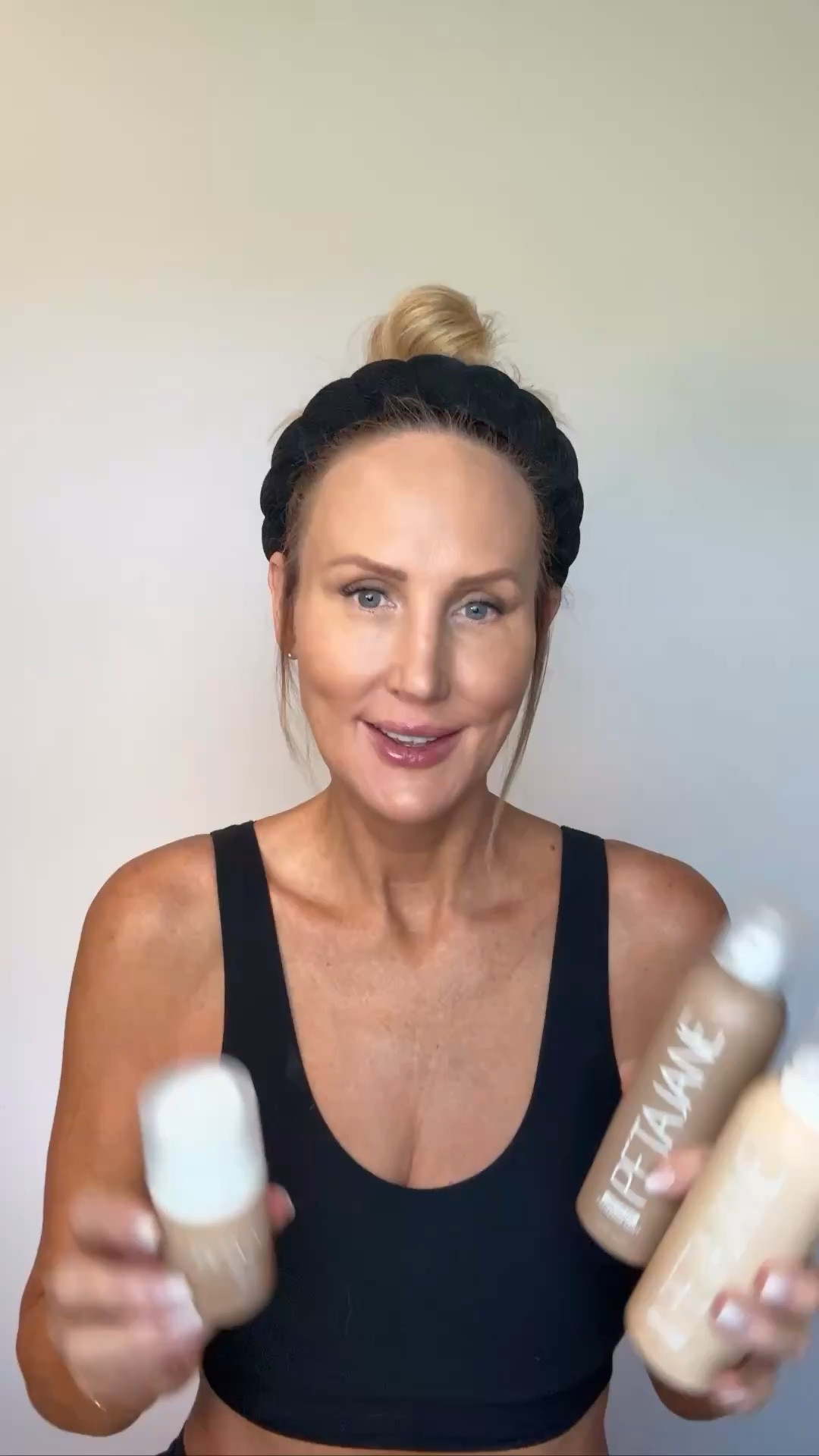 My go-to self tanning product g products ☀️

#selftanner #tanner #tanningmouse #tanningspray #petajane #skincare