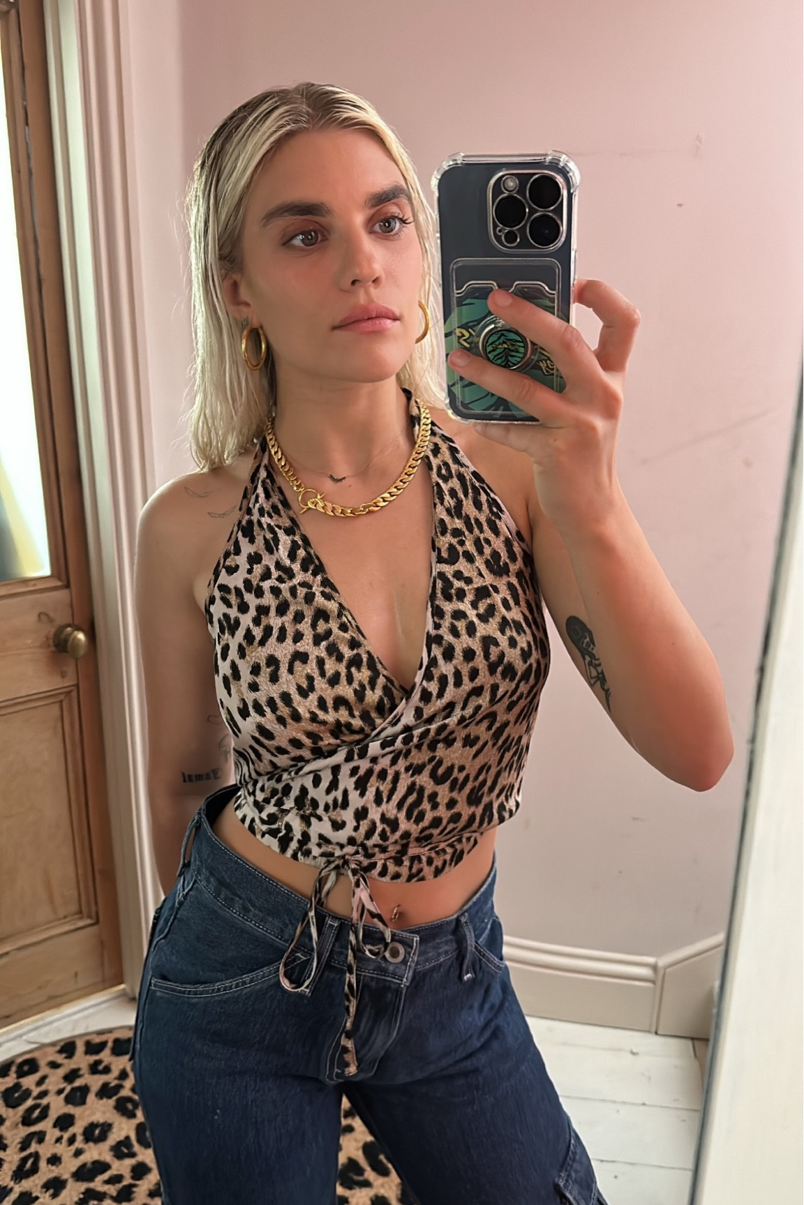 Leopard print 🐆 

Print top, wrap top, crop top, halter neck, silk top, satin top, cargo jeans, cargo trousers, wide leg jeans, mid rise jeans, gold chain, chunky chain, statement jewellery, sprint outfit inspo, date night outfit, summer looks, Levi’s, missoma, farfetch, H&M 
