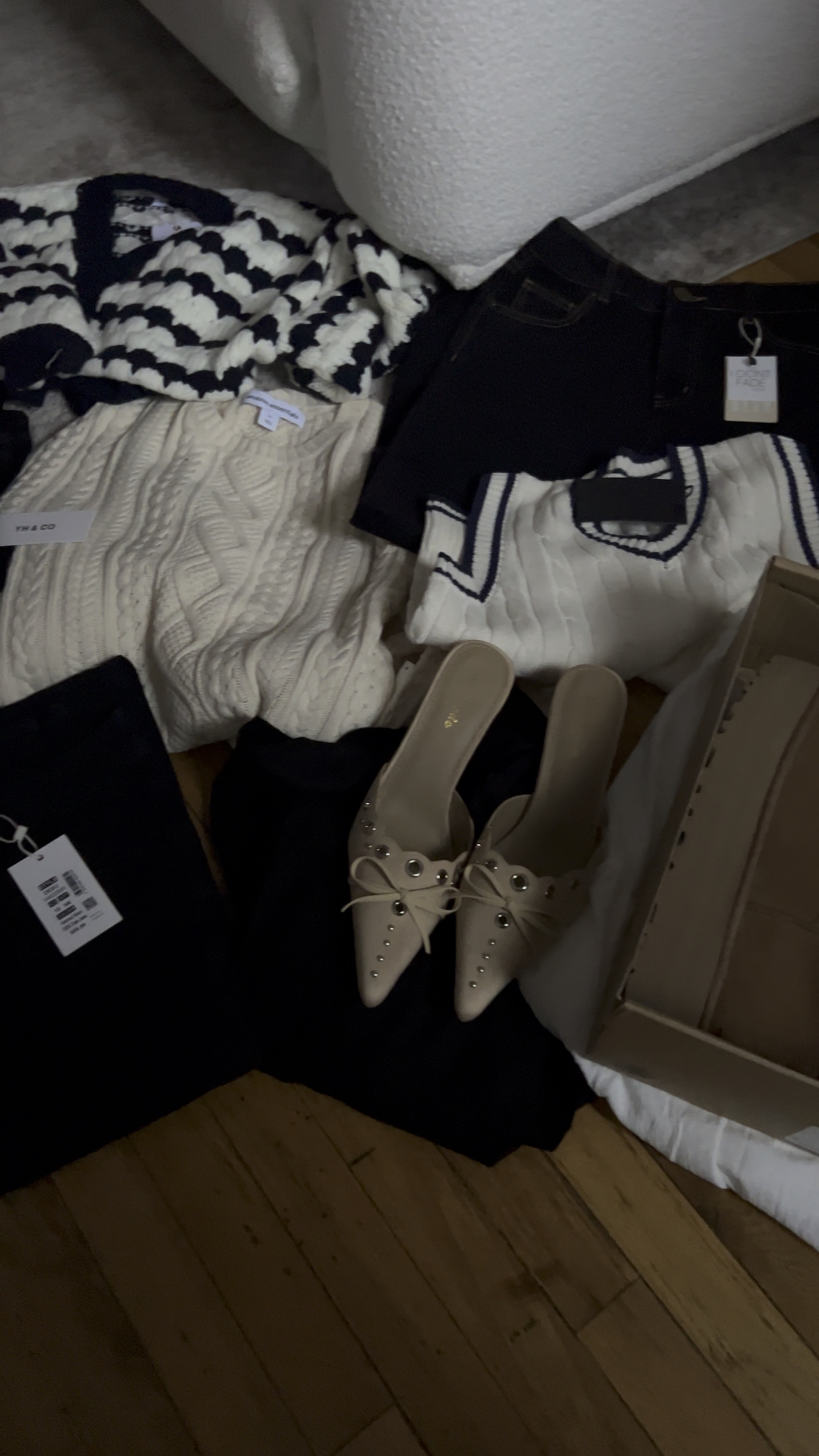 Chunky sweater, mules, kitten heels, close toe heels, Ugg platform boots, Fall style, fall outfit, fall fashion, trousers, fall boots, sock boot, black boots, fall purse, bodysuit, blazer, ootd, oversized sweaters, fall outfit ideas, sweater vest, cardigans, fall outfit inspo, outfit inspo, casual outfit ideas, chic outfit, blazer outfit, loafers outfit, casual chic, everyday outfit, fall trends, outfit inspiration, outfit in motion 


#LTKSale #LTKshoecrush #LTKsalealert